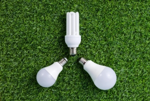 Industriebeleuchtung neu gedacht: Warum LED-Hallenstrahler die Zukunft sind
