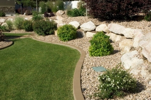 10 Techniques Landscapers Use to Design Low-Maintenance Yards