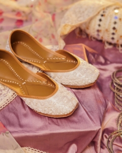 Buy Juttis Online And Order Your Favourite Pair Today