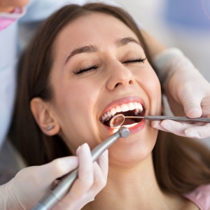 How to Avoid Enamel Erosion: Tips from a Dentist