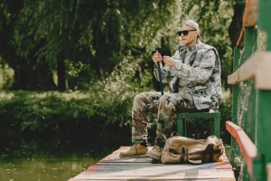 What Are The Key Differences Between Solo And Group Boar Hunts?