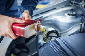 Expert Oil Change and Engine Oil Services at Auto Inc