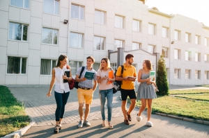 How can I get admission in Sharjah school?