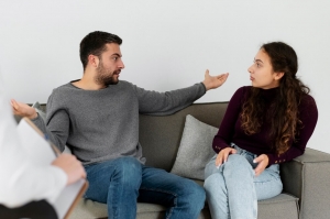 Why NYC Relationships are Extra Challenging and How Therapy Can Help?