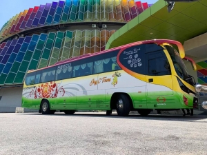 Group Travel Made Easy with Minibus Rental Services