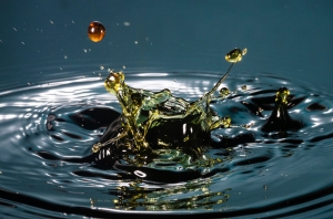 8 Ways Viscosity Improvers Enhance Engine Oil Efficiency