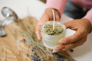 The Ultimate Guide to Handmade Scented Candles