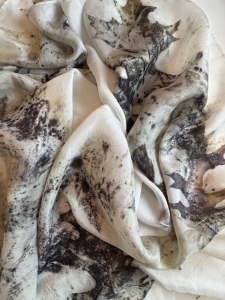 Where Nature and Art Collide! Cranberry Texture Echarpe Elegant Look