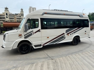 Plan Your Pilgrimage with Tempo Traveller for Char Dham Yatra