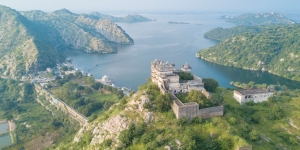 Top 5 Lakes in Udaipur for Sunset Views and Serenity