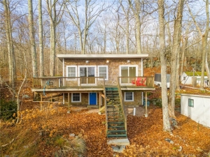 Find Your Next Property with Heather Gianacoplos – Trusted Real Estate Agent in Mystic, CT