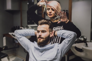 Where to Find the Best Salon Shop Near Me for a Stylish Look