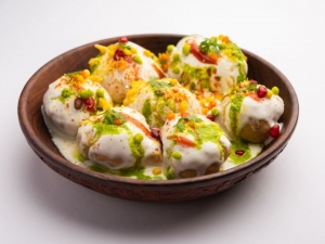 Spice and Sizzle: Indian Street Food for the Ultimate Flavour Kick