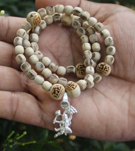 How to Use a Silver Tulsi Mala for Japa Meditation