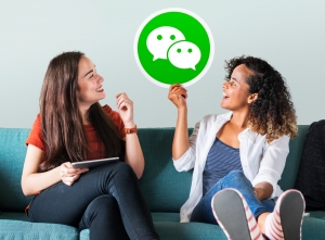 Charmingtalks or Bumble For Friends? What's Better?