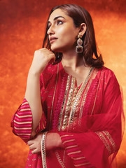 Indo Western Outfits: What's Right for Your Body Type?