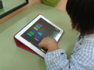 Best Tracing & Phonics App for Kids Learning Alphabets and Phonics
