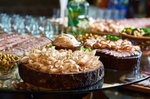 How Cake Delivery Puts the Sugar in Birthday Fun