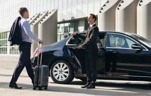 Best Airport Limousine and Chauffeur Services in Singapore: VIP Comfort and Reliable Travel