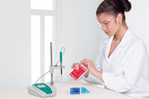 Why Ph Calibration Solution Is Essential In Various Industries?