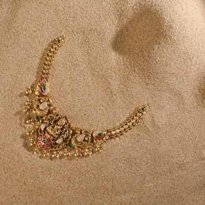 The Ultimate Guide to Choosing the Perfect Silver Necklace Set