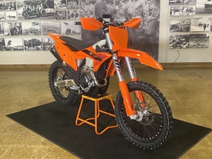Conquer the Trails with the New 2025 KTM 250 XC F