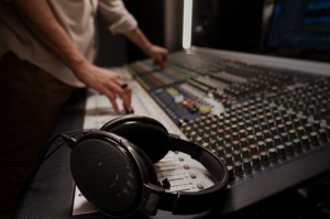 How Music Sync Licensing Companies Are Revolutionizing the Industry