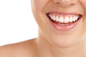 What Happens to Teeth Under Veneers?