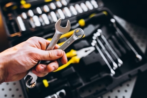 How to Choose the Right Hand Tool Supplier in Germany
