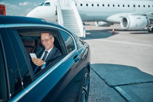 Luxury Car Service in AUS Airport - TS
