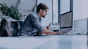 Caroline Goldsmith Shares Proven Ways to Manage Workplace Stress