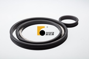 How do different manufacturing processes impact the quality of floating seals?