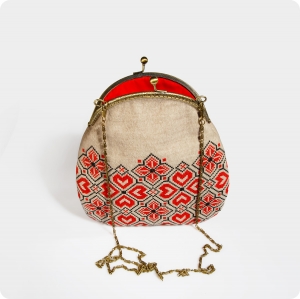 Stylish and Practical Discover the Charm of an Embroidered Coin Purse