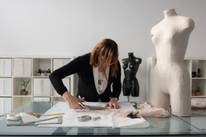 Custom Clothing Manufacturers – Choosing The Top