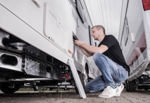 Should You Avoid Mobile RV Repair?
