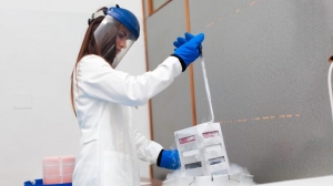 How to Safely Handle Cryogenic Materials