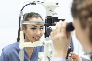 Top 5 Reasons to Schedule Your Eye Exam with a Cambridge Specialist Today
