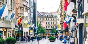 Exploring Bahnhofstrasse Zurich – Top Travel Tips and Shopping Experience