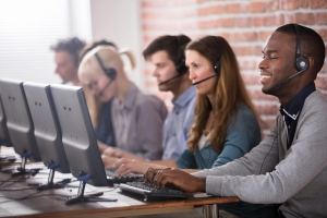 How Live Chat Services Benefit Law Firms and Healthcare Providers