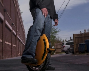 The Best Electric Unicycles You Can Buy Right Now at Alien Rides