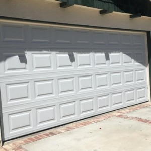 Garage Door Repair Service in Los Angeles, CA: What to Expect