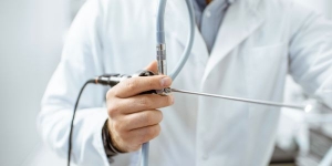 What is Endoscopic Back Surgery and Who Needs It? – Consult the Best Endoscopy Doctor in Delhi