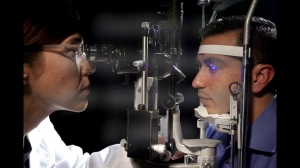 United States Ophthalmic Market Climbs with AI Imaging