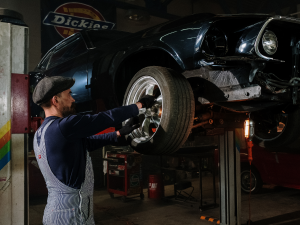 Top Questions to Ask Your Brake Mechanic Before Getting Your Car Serviced