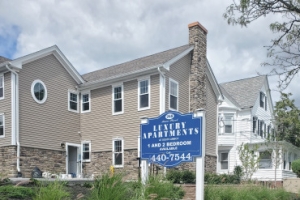What Types of Custom Signs Are Available in Englishtown, NJ?