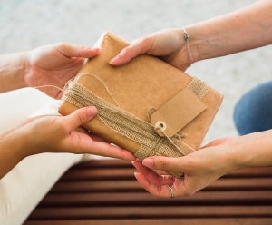 Eco Promotional Gifts: Smart Picks for Abu Dhabi Businesses