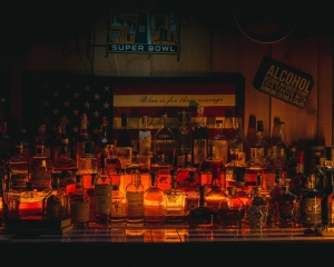 Exploring the World of Online Liquor: Subscription Boxes and Virtual Tastings
