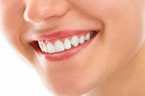 Gum Contouring vs. Gum Grafting: Know the Difference