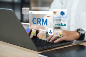 8 AI CRMs to level up your sales and service in 2025