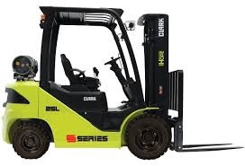 Maximizing Warehouse Efficiency: Strategic Positioning of Material Handling Equipment